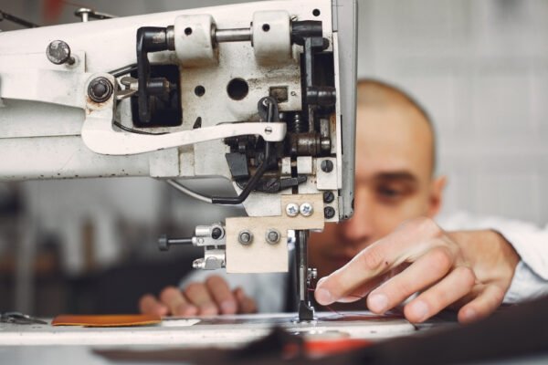 Sewing machine repair and maintenance service Sewing machine repair and maintenance service